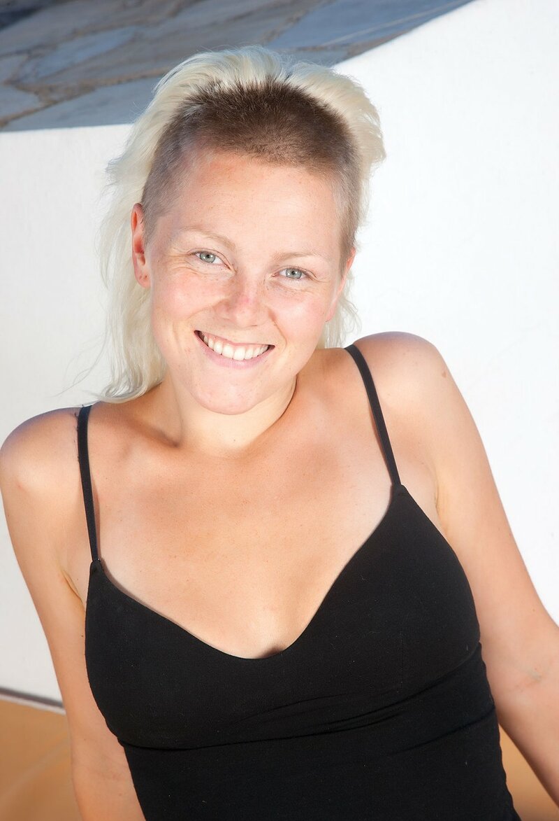 Алла, 31